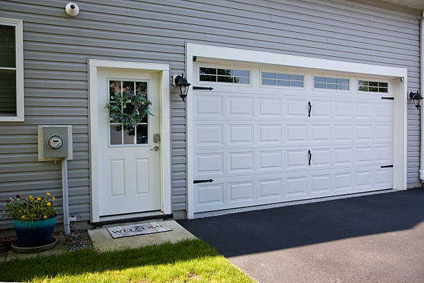 24/7 Emergency Garage Door Roller Replacement experts in Flomaton, AL
